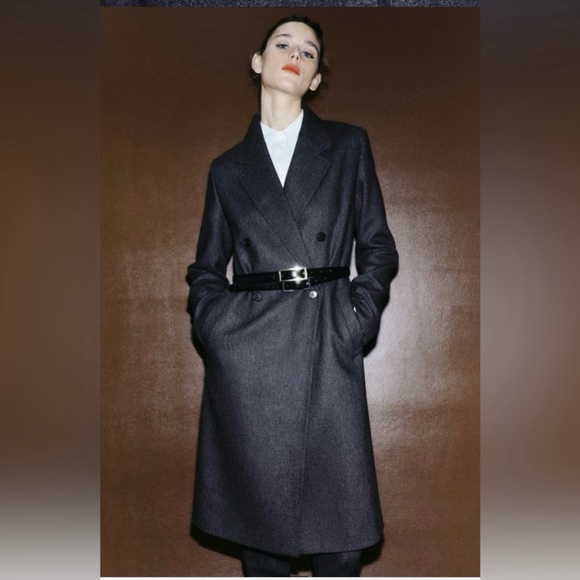 NWOT Zara leather belt with gold rectangle buckle - Picture 3 of 4